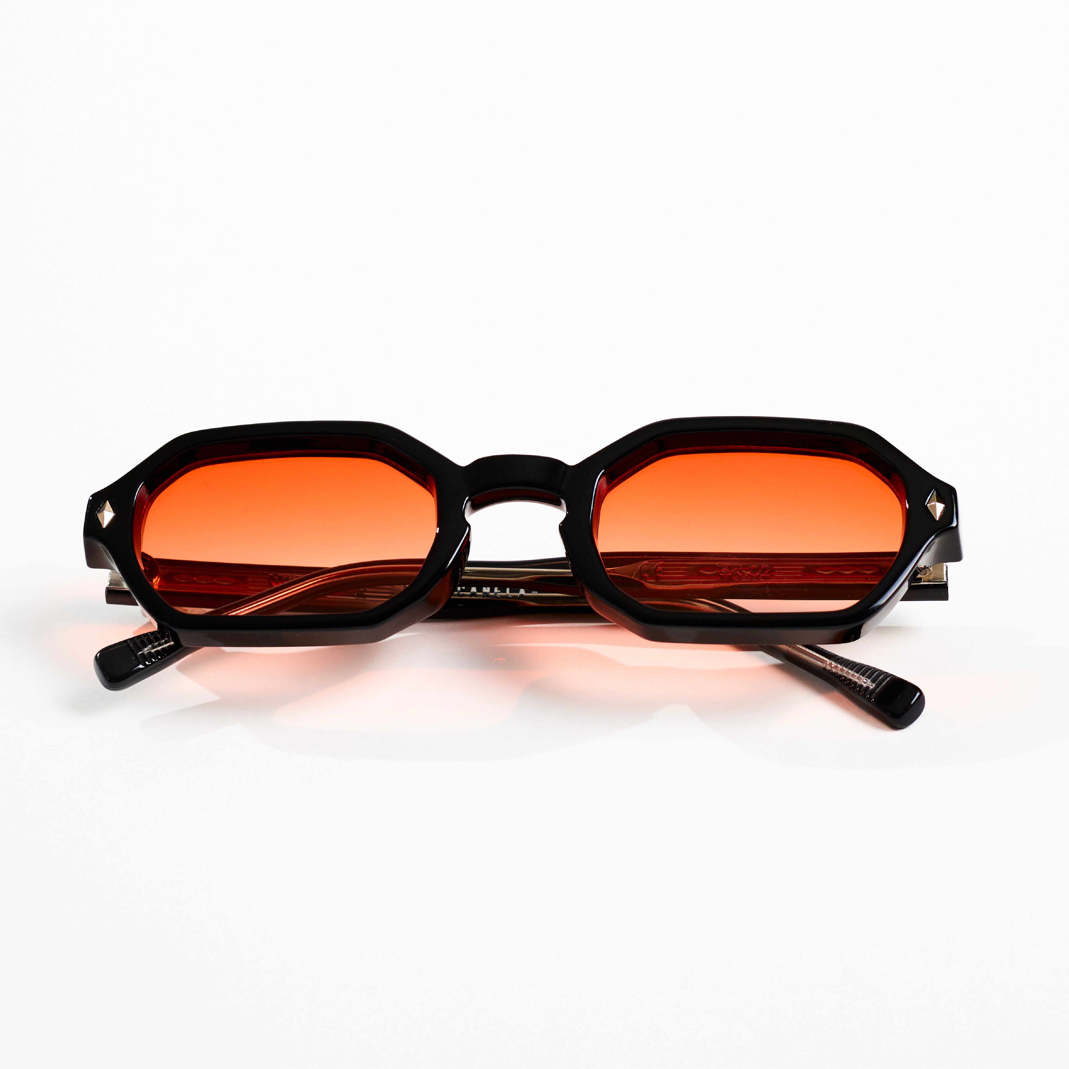 Stromboli Smoke Red